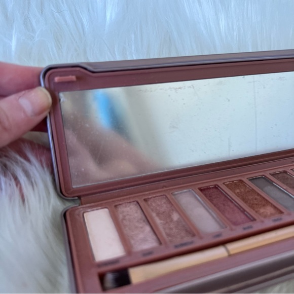 Urban Decay Naked 3 Eyeshadow Palette - Picture 3 of 5